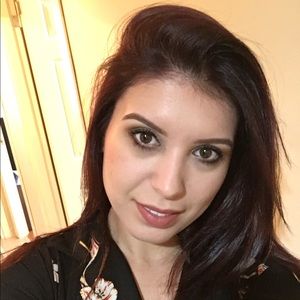 Meet your Posher, Asli